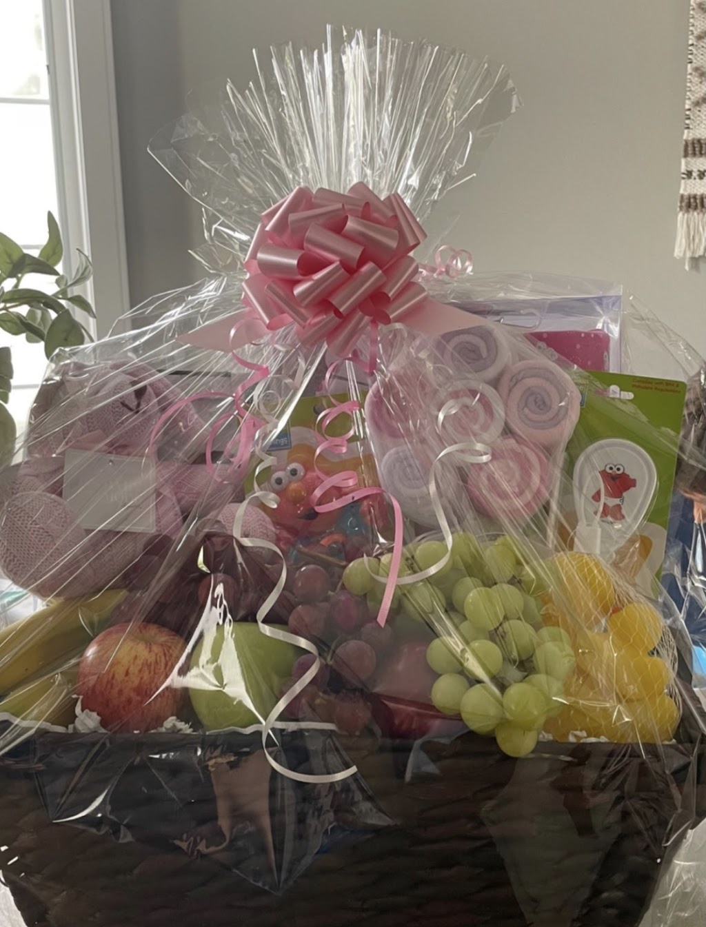 Barrie Gift Basket Express | 73 McIntyre Dr, Barrie, ON L4N 4K6, Canada | Phone: (705) 719-7044