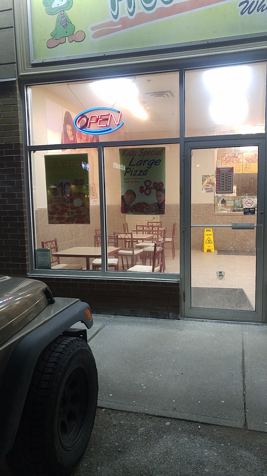 Free Topping Pizza | 14500 Simcoe St, Port Perry, ON L9L 1V4, Canada | Phone: (905) 985-9850