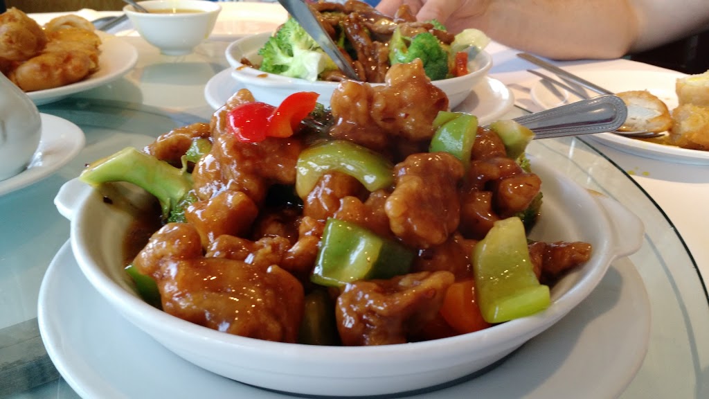 Iron Chef Chinese Restaurant | 1116 Upper Sherman Ave, Hamilton, ON L8W 3W1, Canada | Phone: (905) 389-2288