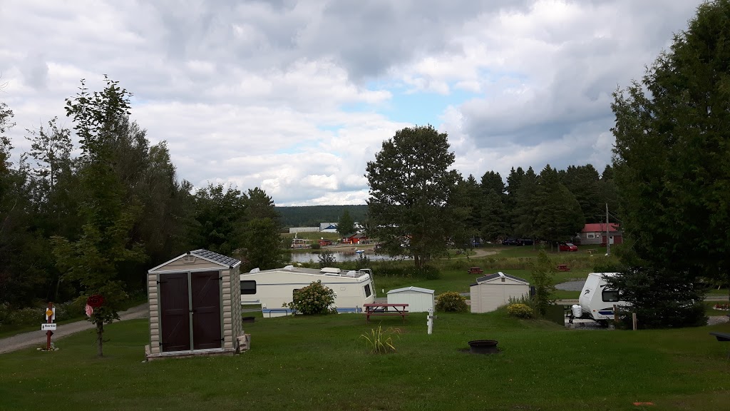 Domaine Camping Belval | 173 Rang Longue-Pointe, Saint-Malachie, QC G0R 3N0, Canada | Phone: (581) 700-5759