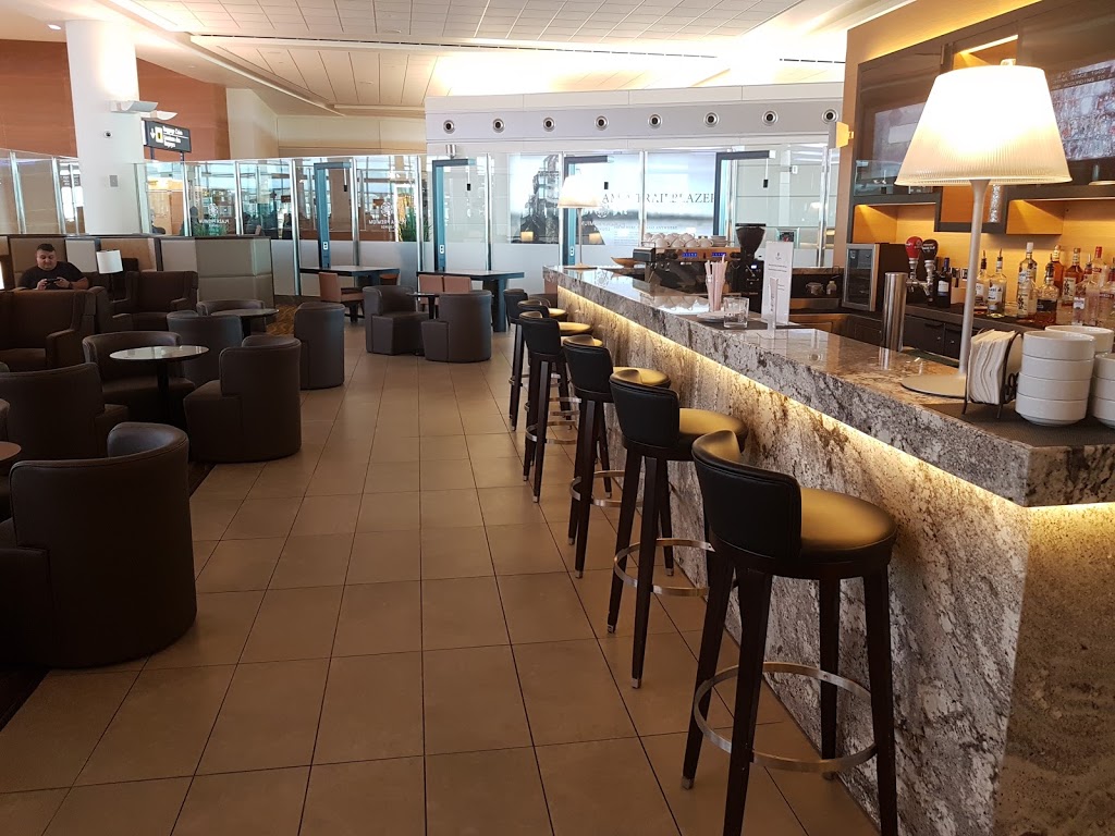 Plaza Premium Lounge | Administration St, Winnipeg, MB R3H 1C1, Canada | Phone: (204) 691-7930