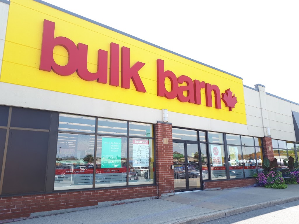 Bulk Barn | Dorval Crossing East, 210 North Service Rd W, Oakville, ON L6M 2Y2, Canada | Phone: (905) 849-6415