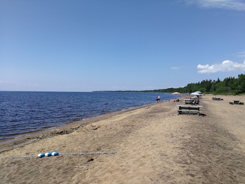 Parc national de la Pointe-Taillon | 835, Rang 3 Ouest, Saint-Henri-de-Taillon, QC G0W 2X0, Canada | Phone: (418) 347-5371