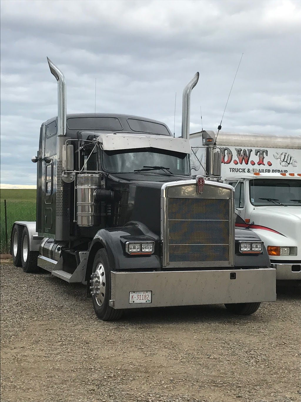 DWT Truck and Trailer Repair | 10768 74 St SE, Calgary, AB T2C 5N6, Canada | Phone: (587) 581-1044