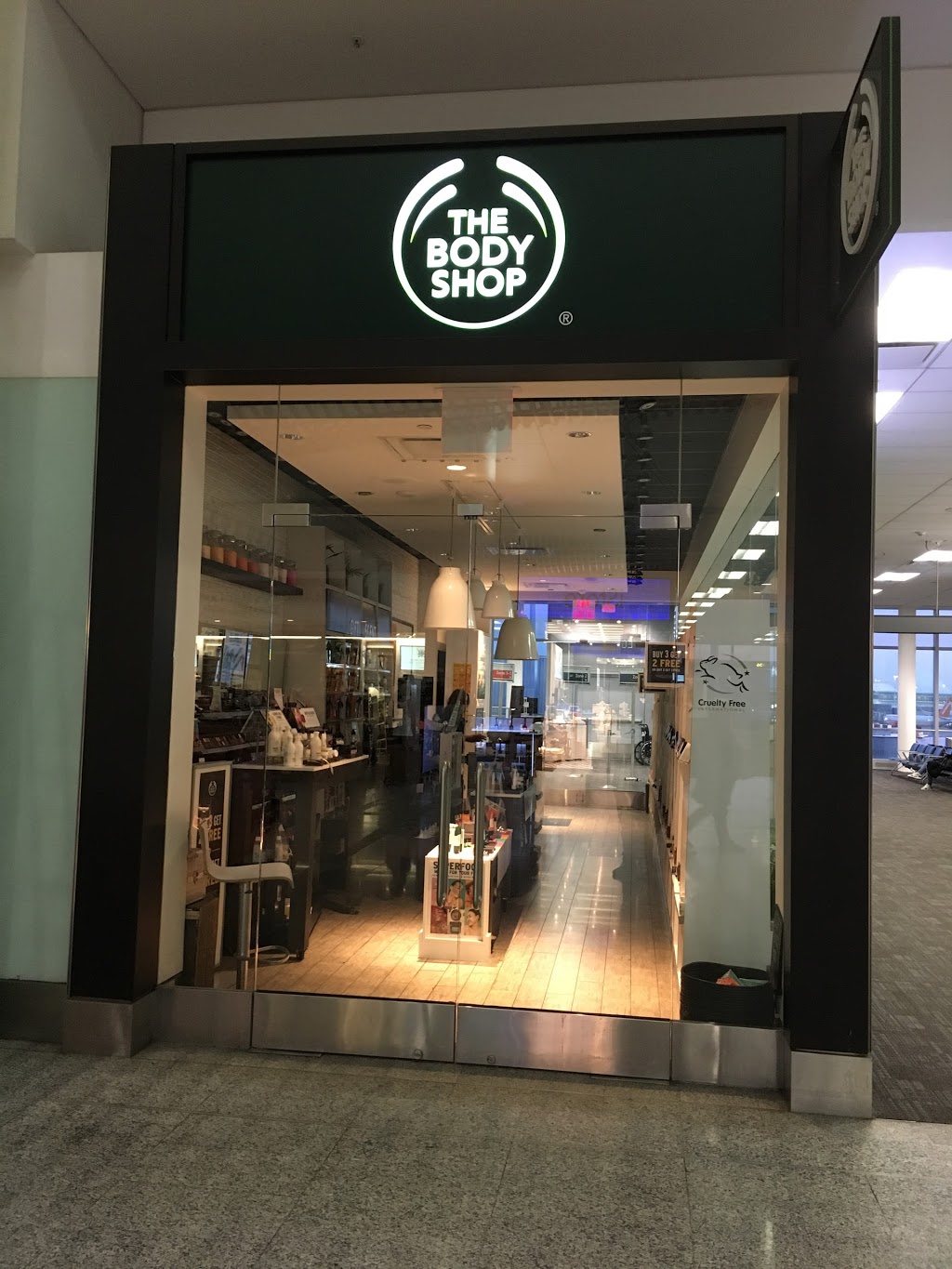 The Body Shop | Terminal 1, 6301 Silver Dart Dr, Mississauga, ON L4W 1S9, Canada | Phone: (905) 673-7263