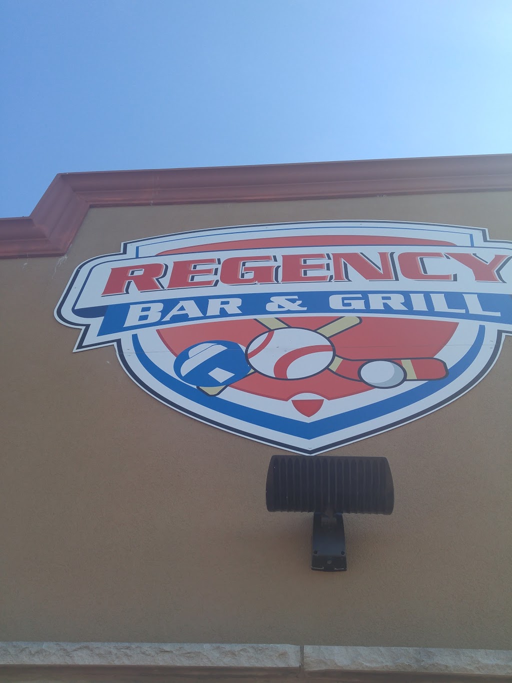 Regency Athletic Resort/Regency 76 Original Sportsbar! | 8068 Mountain Rd, Niagara Falls, ON L2E 6S4, Canada | Phone: (905) 356-2255