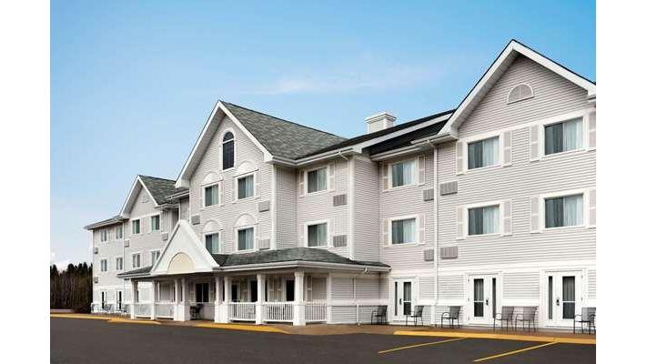 Travelodge Suites by Wyndham Moncton | 2475 Mountain Rd, Moncton, NB E1G 2J5, Canada | Phone: (506) 802-7593