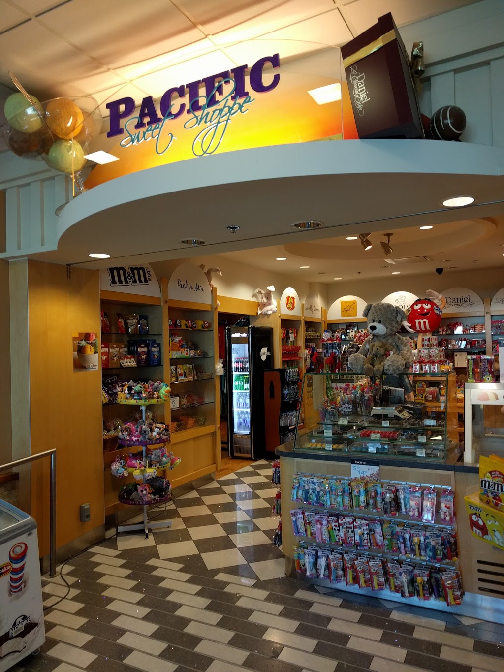 Pacific Sweet Shoppe | 3211 Grant McConachie Way, Richmond, BC V7B 0A4, Canada