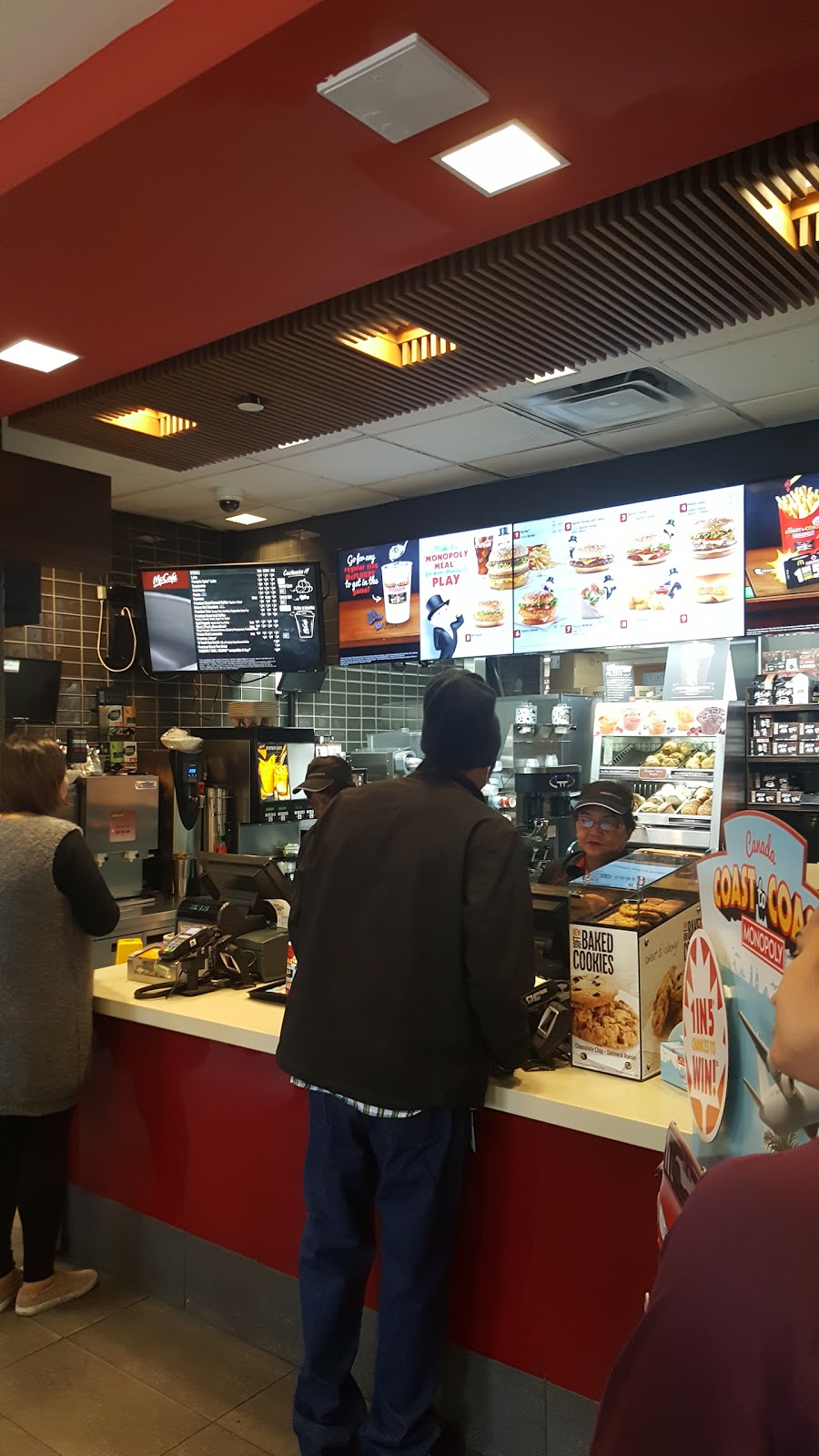 McDonalds | 121 Front St E, Toronto, ON M5A 4P7, Canada | Phone: (416) 868-9998