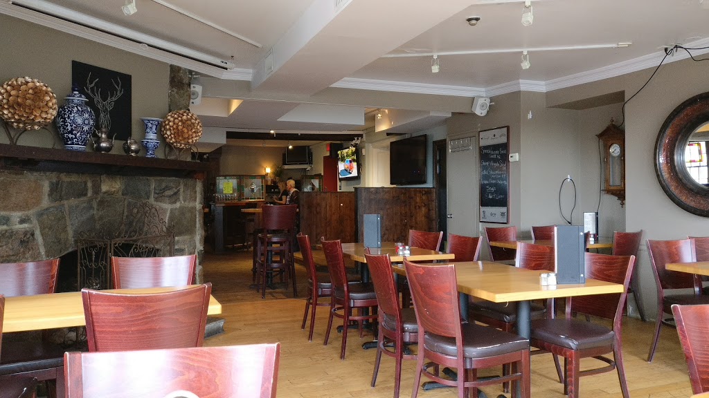 Olde Stone Cottage Pub | 3750 Kingston Rd, Scarborough, ON M1J 3H5, Canada | Phone: (416) 265-7932