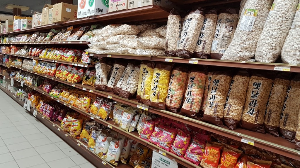 PAT Supermarket | 333 Dundas St E, Mississauga, ON L5A 1X1, Canada | Phone: (905) 276-0787