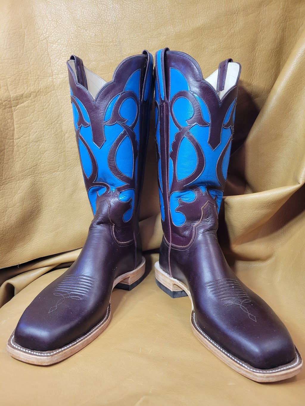 Barron Boot Company | 135023 338 Ave W, Millarville, AB T0L 1K0, Canada | Phone: (403) 336-1935