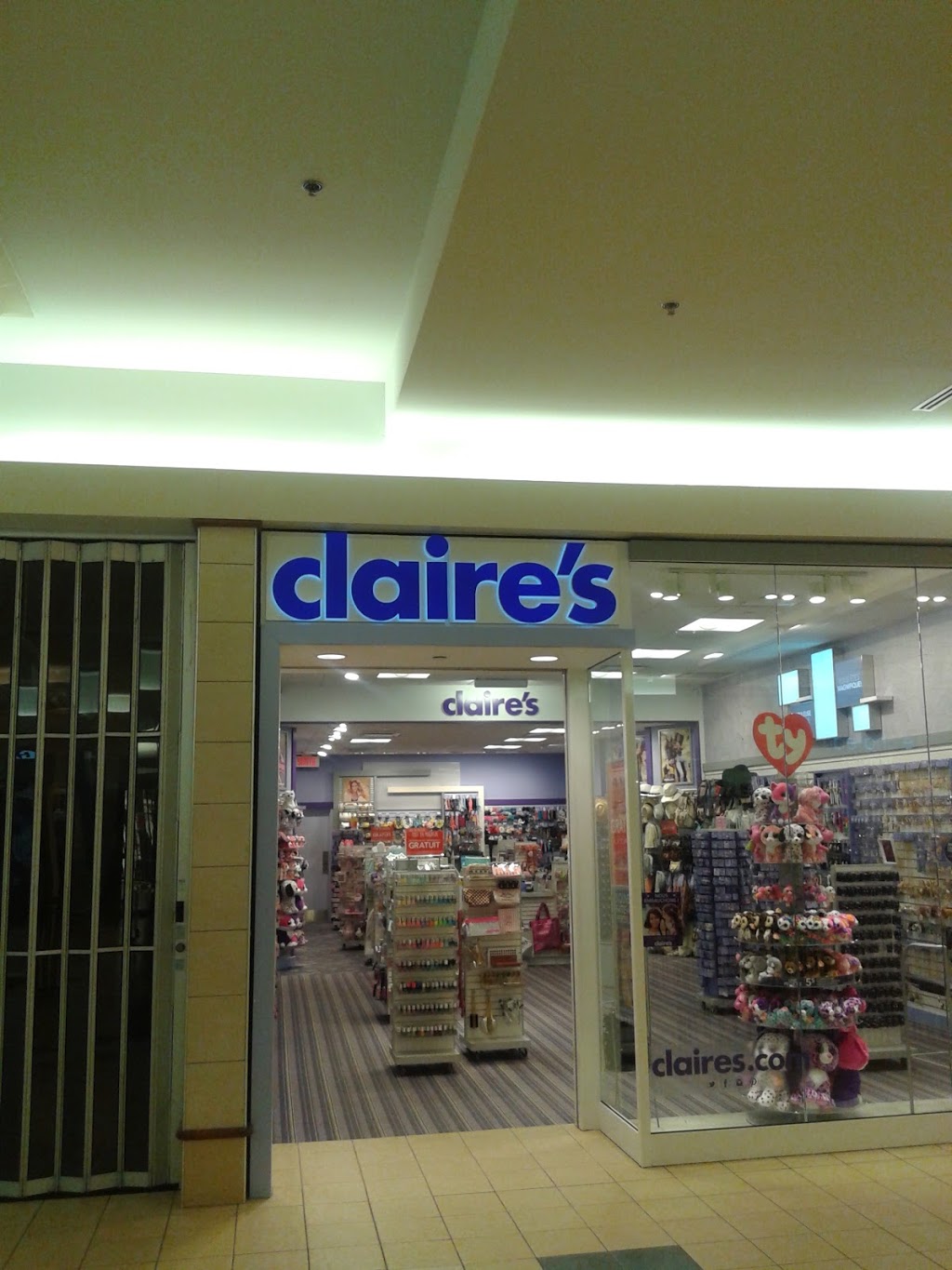 Claires | 900 Boulevard Grignon, Saint-Jérôme, QC J7Y 3S7, Canada | Phone: (450) 431-2880