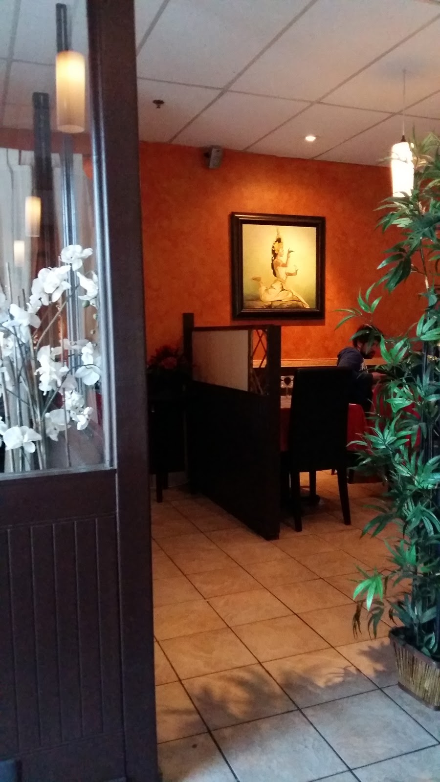 Restaurant Taasty Thai | 323 Montée des Pionniers, Terrebonne, QC J6V 1H4, Canada | Phone: (450) 581-7110