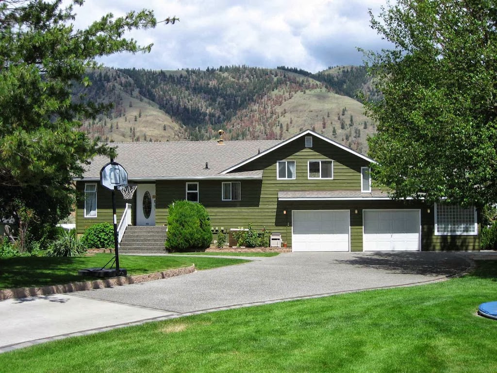 Riverside Bed & Breakfast | 2664 Thompson Dr, Kamloops, BC V2C 4L4, Canada | Phone: (888) 400-1043