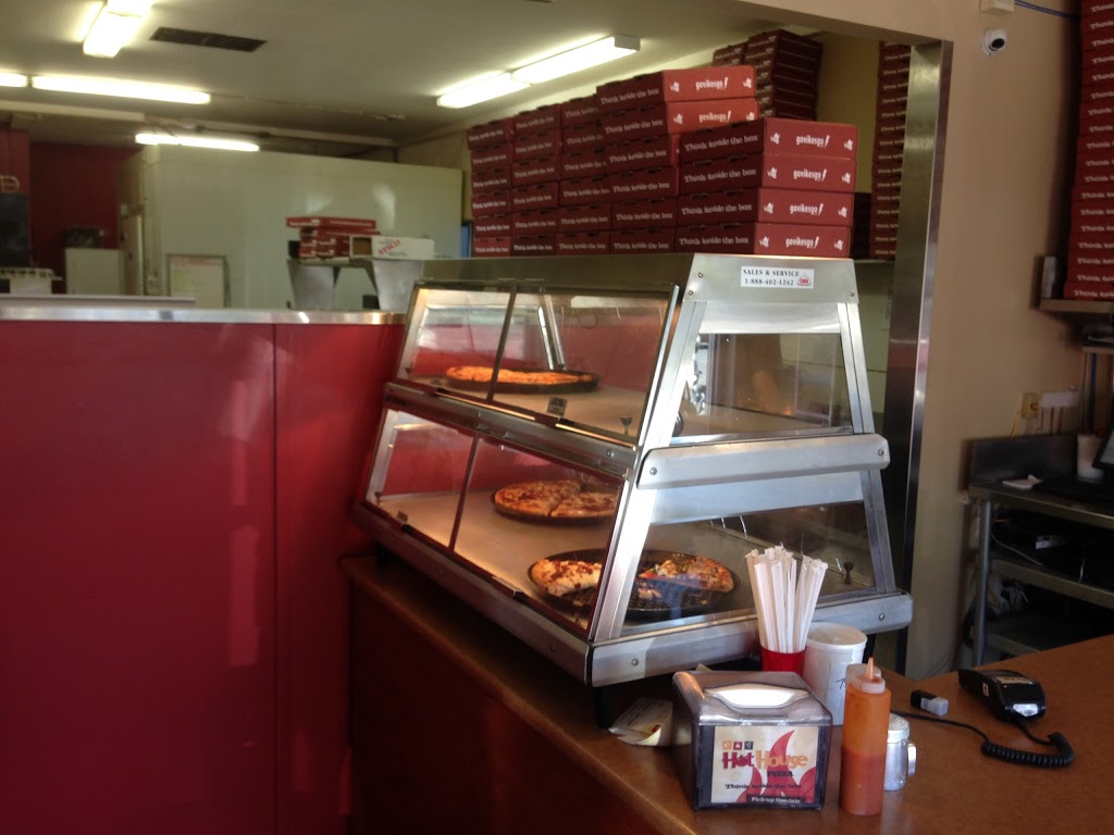Hot House Pizza | 2865 Foul Bay Rd, Victoria, BC V8R 5C5, Canada | Phone: (250) 598-7575