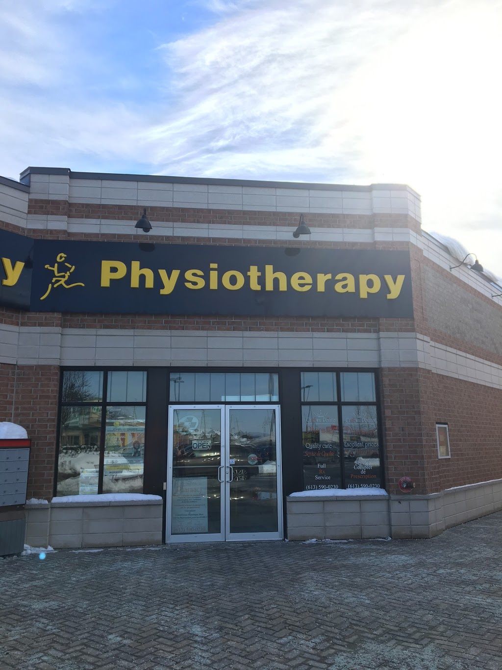 Pro Physio & Sport Medicine Centres Crown Pointe | 900 Watters Rd, Orléans, ON K4A 0B4, Canada | Phone: (613) 590-0509