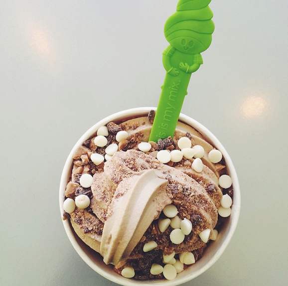 Menchies | 2690 Erin Centre Blvd Unit A003, Mississauga, ON L5M 5P5, Canada | Phone: (905) 607-1117