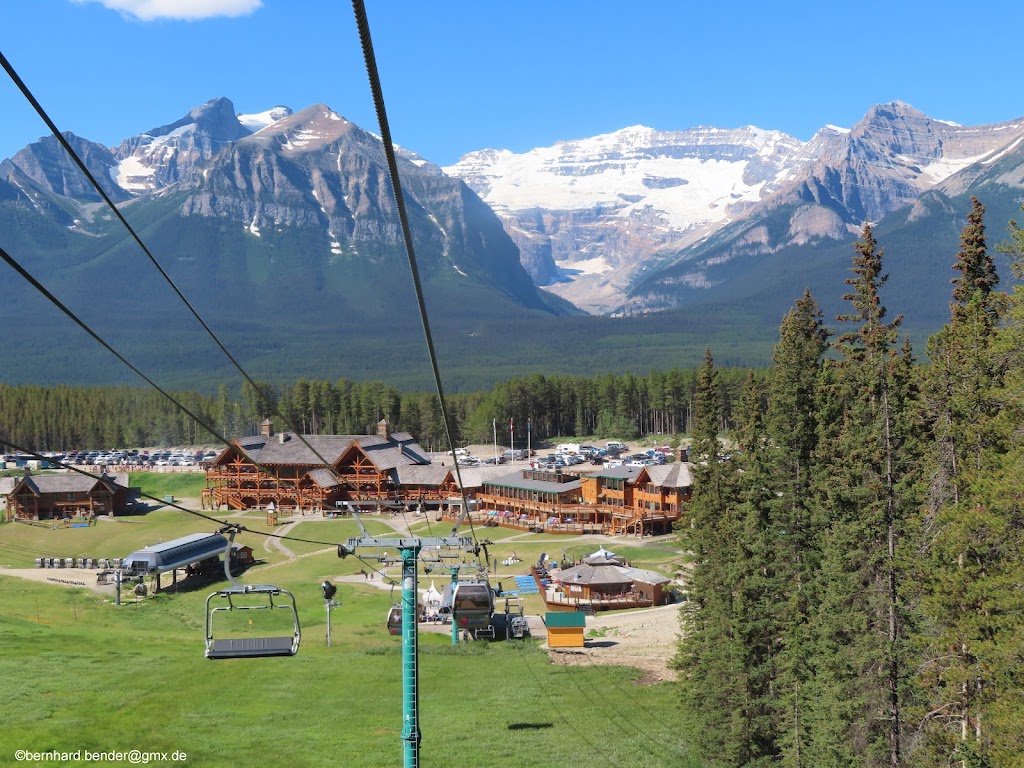 Whiskyjack Lodge | 1 Whitehorn Rd, Lake Louise, AB T0L 1E0, Canada | Phone: (403) 522-3555