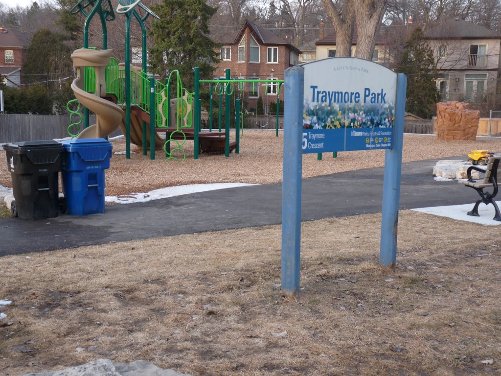 Traymore Park | 22 Traymore Crescent, Toronto, ON M6S 4K5, Canada | Phone: (416) 338-4386