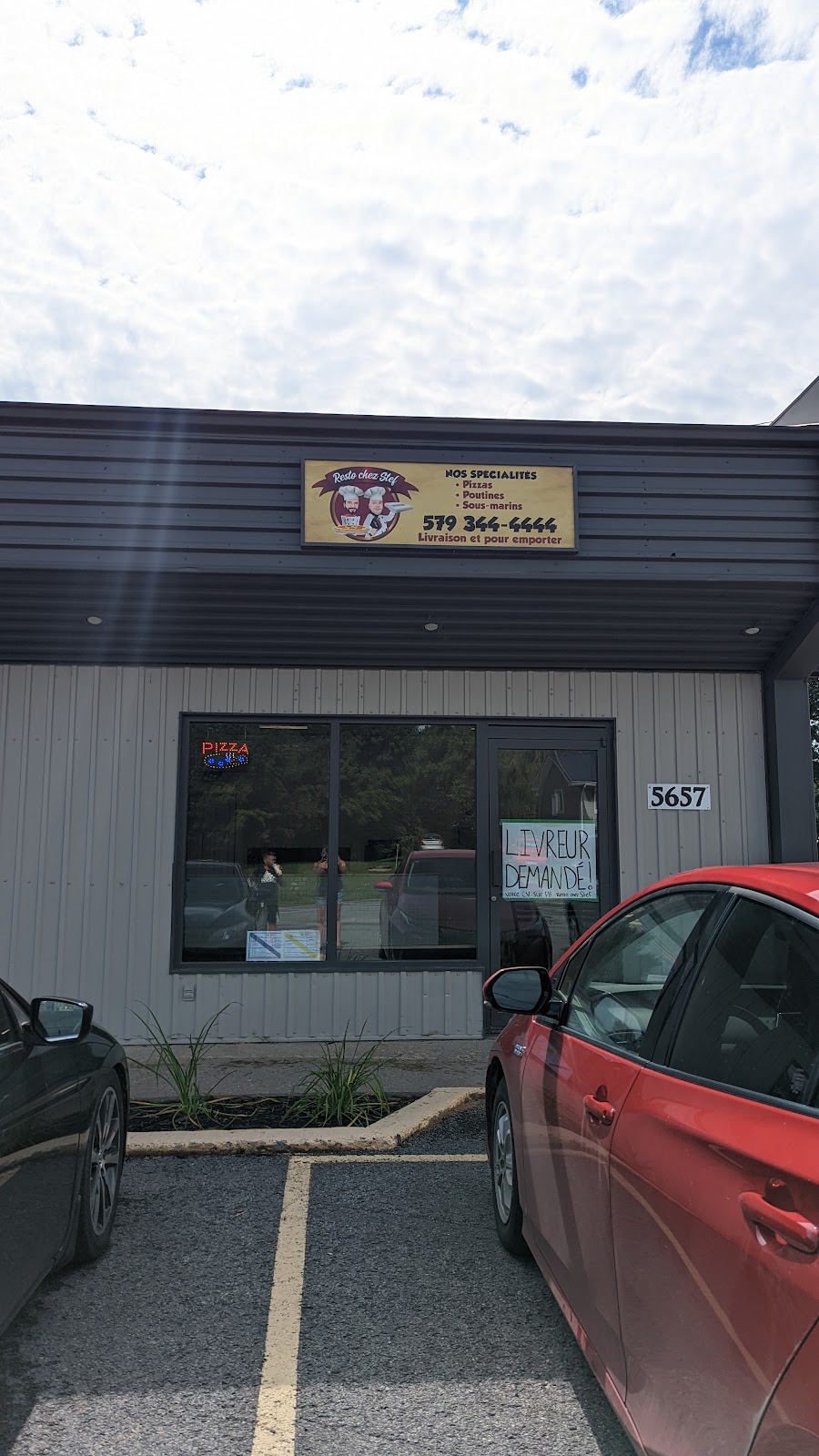 Resto Chez Stef | 5657 Chem. de Saint-Jean, Saint-Félix-de-Valois, QC J0K 2M0, Canada | Phone: (579) 344-4444