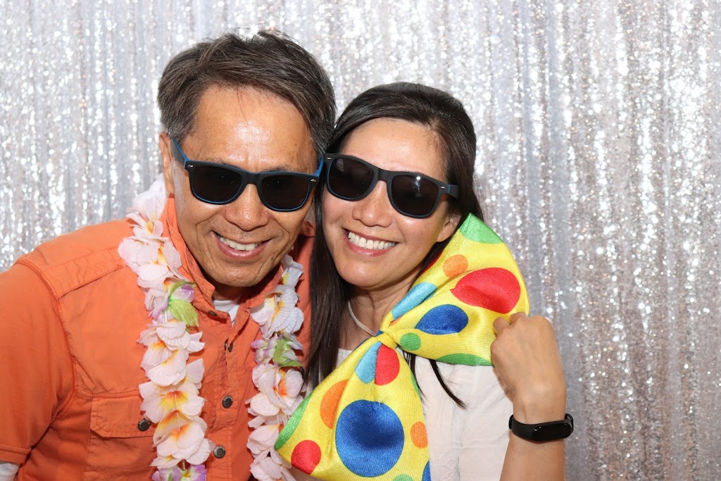 Shutter Booth Photo Booth | 3850 Kinsale Rd, Pickering, ON L1Y 1E2, Canada | Phone: (289) 274-5035