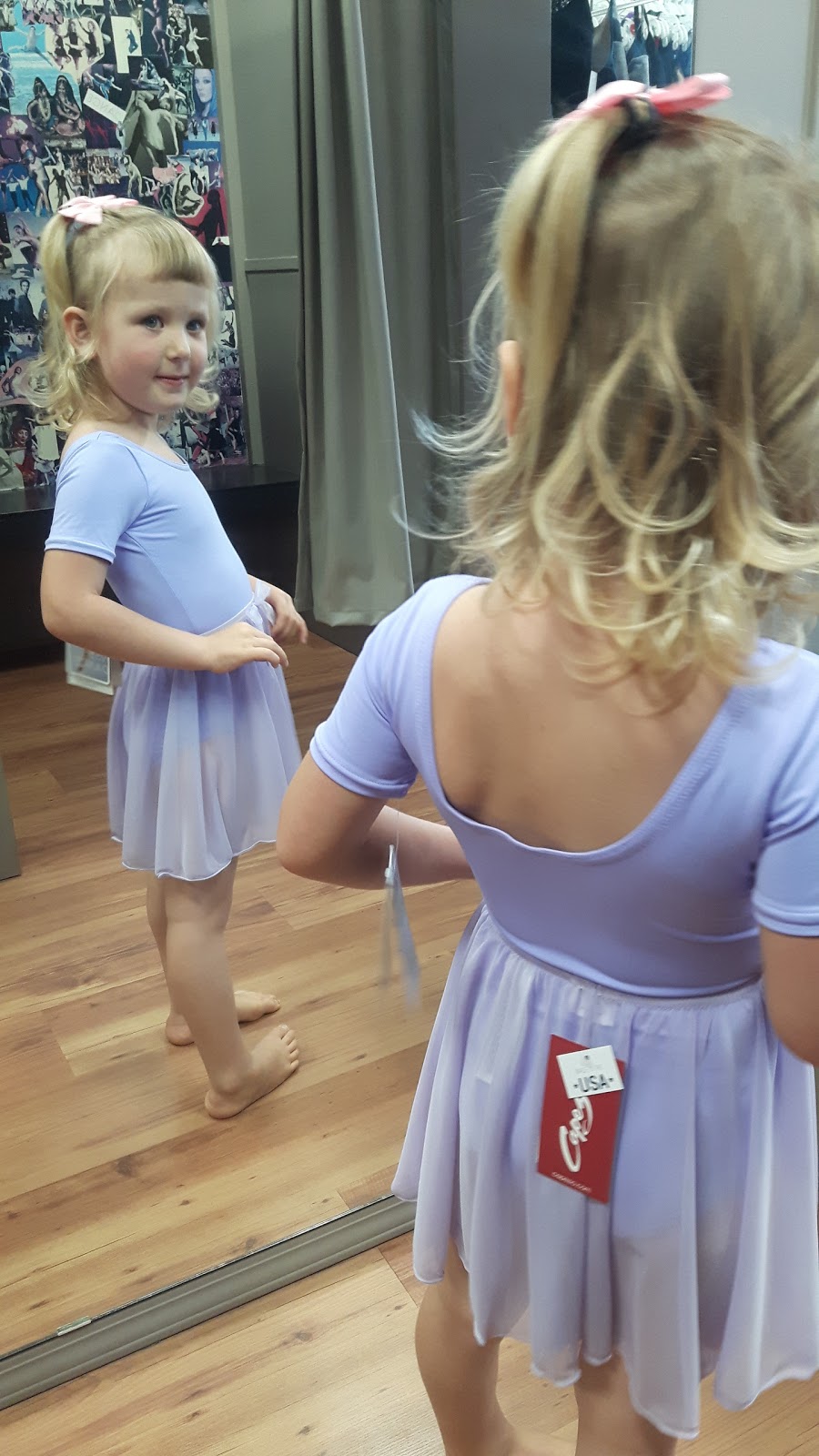 Toes N Taps Dance Shoppe | 1733 Cook St, Victoria, BC V8T 1C7, Canada | Phone: (250) 480-0017