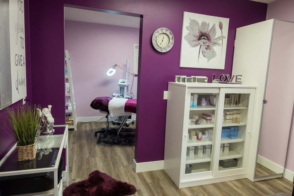 Top Skin Solutions | Upper level, 1606 Sherwood Dr Unit 205, Sherwood Park, AB T8A 0Z2, Canada | Phone: (587) 337-9206