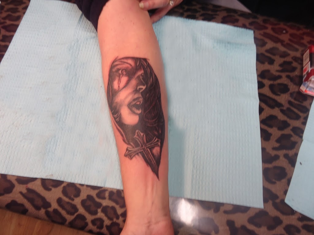 Tattoo LGG | 376 Chem. des Patriotes, Saint-Mathias-sur-Richelieu, QC J3L 6B5, Canada | Phone: (450) 658-0800