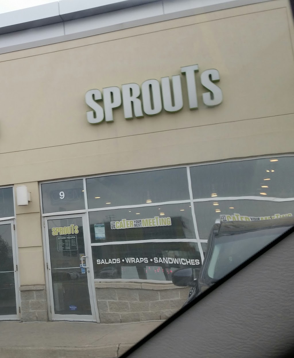 Sprouts Restaurant | 6956 Financial Dr, Mississauga, ON L5N 8J4, Canada | Phone: (905) 286-1001