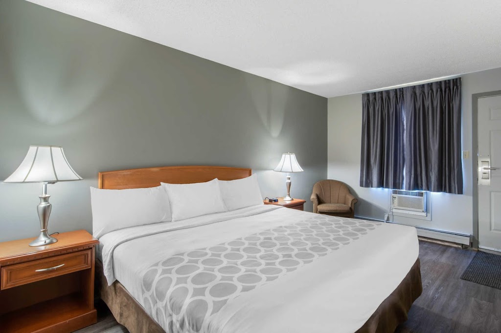 Econo Lodge | 1735 Prince of Wales Dr, Regina, SK S4Z 1A5, Canada | Phone: (306) 789-2223