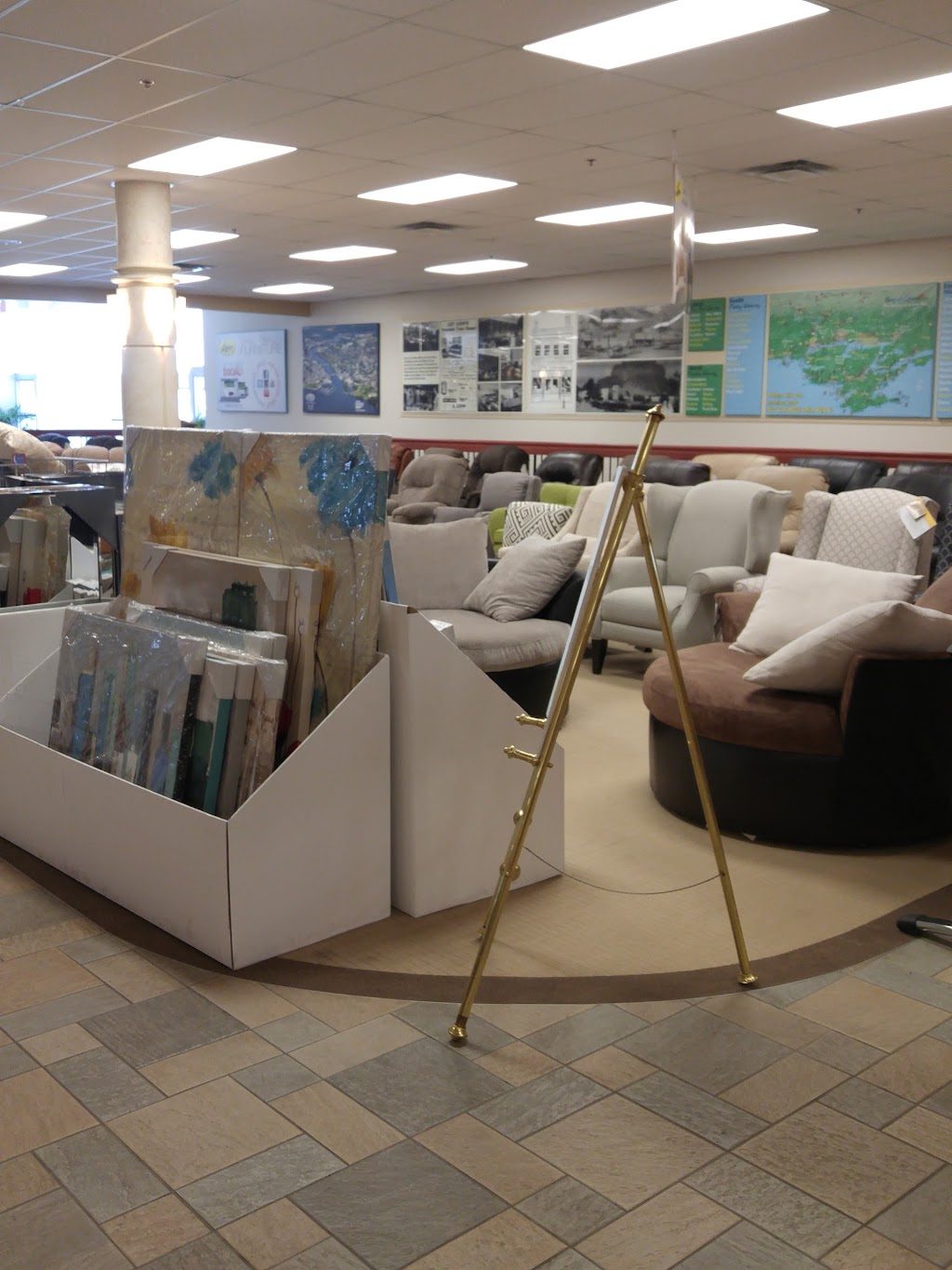 Leons Furniture | 401 Glen Miller Rd, Trenton, ON K8V 5R9, Canada | Phone: (613) 394-3322