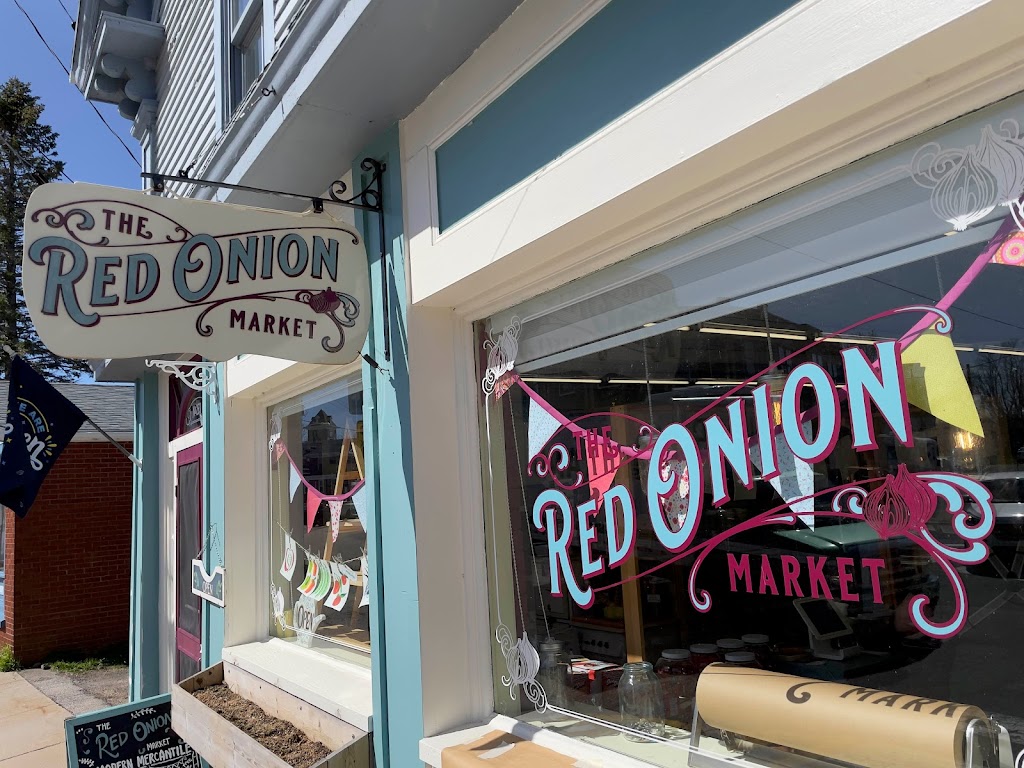 The Red Onion Market | 253 St George St, Annapolis Royal, NS B0S 1A0, Canada | Phone: (902) 286-2113