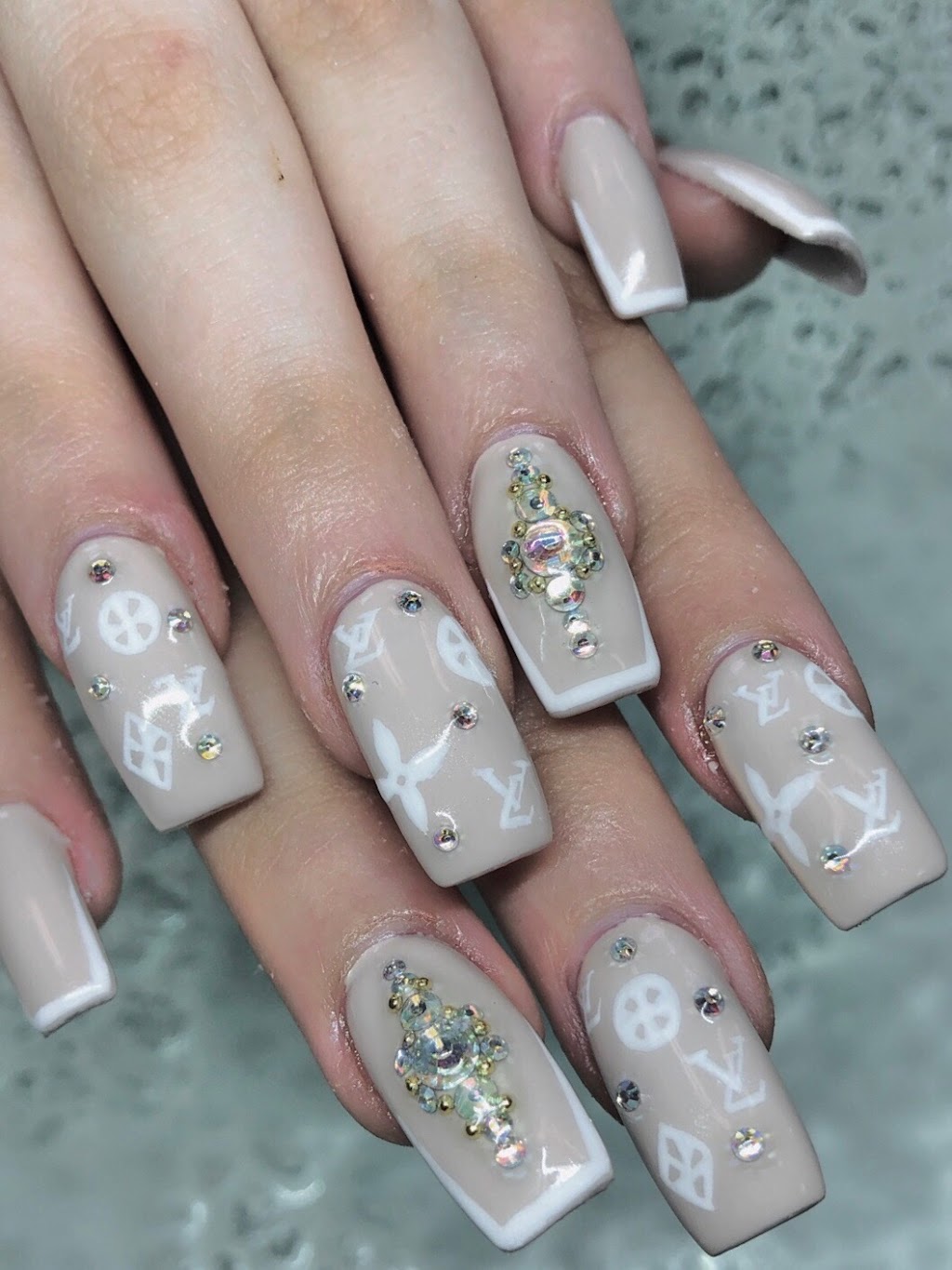 Q-Nails Winterburn | 7227 Winterburn Rd NW, Edmonton, AB T5T 4K2, Canada | Phone: (780) 483-8886