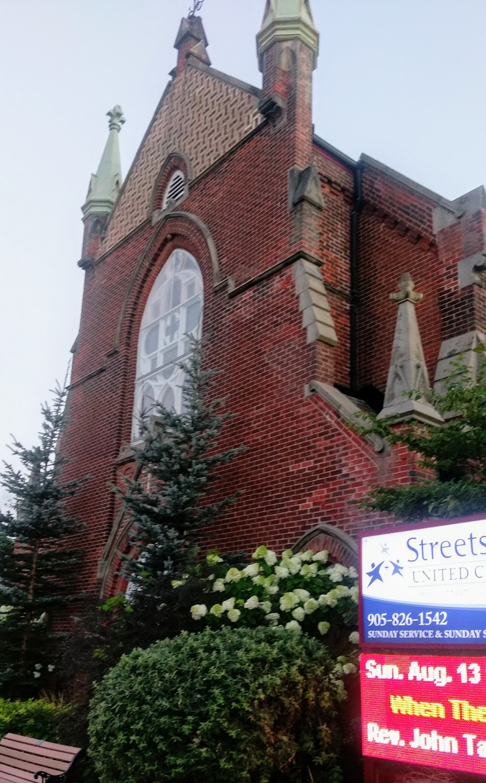 Streetsville United Church | 274 Queen St S, Mississauga, ON L5M 1L8, Canada | Phone: (905) 826-1542