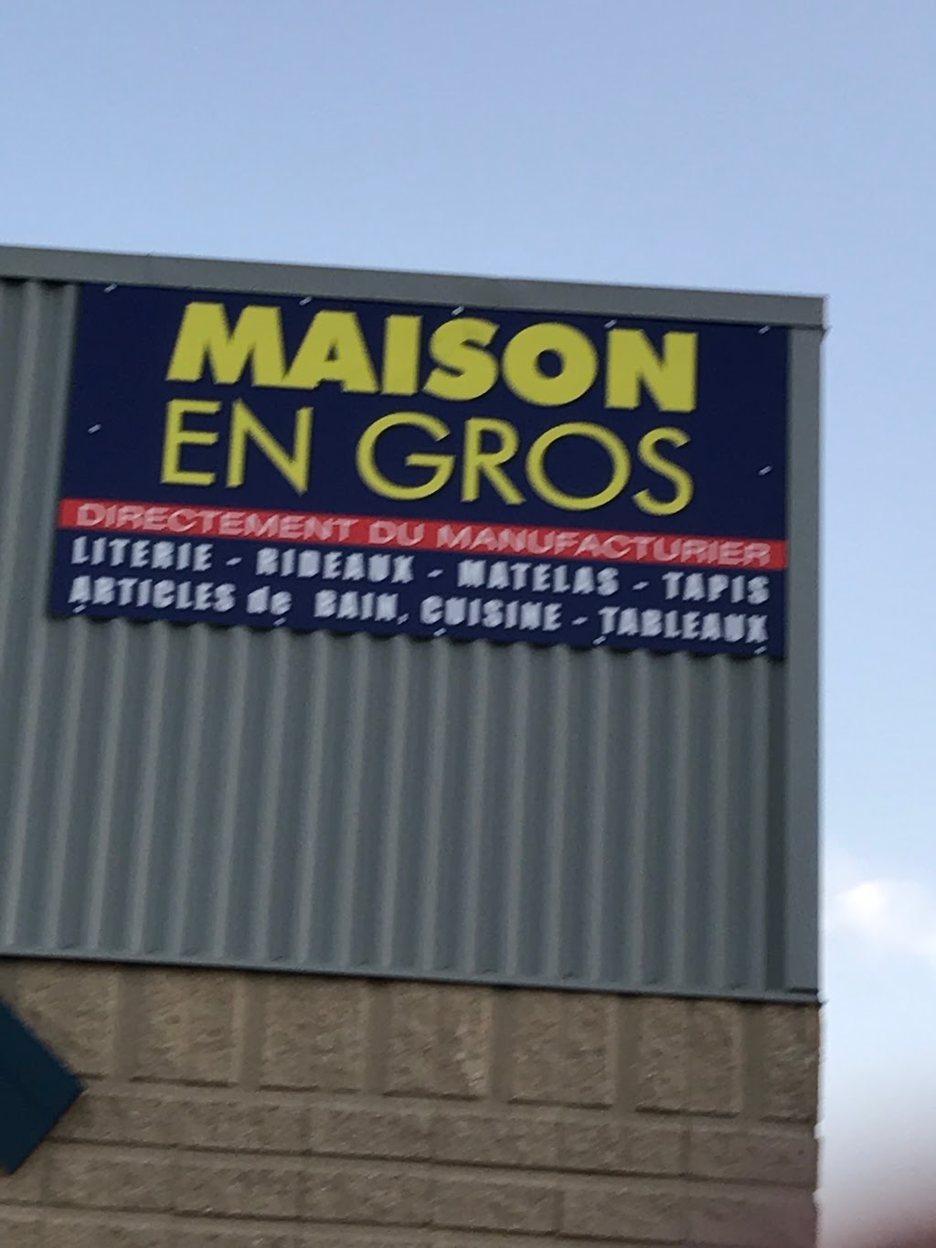 Maison En Gros | 11200 Rue Renaude-Lapointe, Anjou, QC H1J 2V7, Canada | Phone: (514) 317-4753