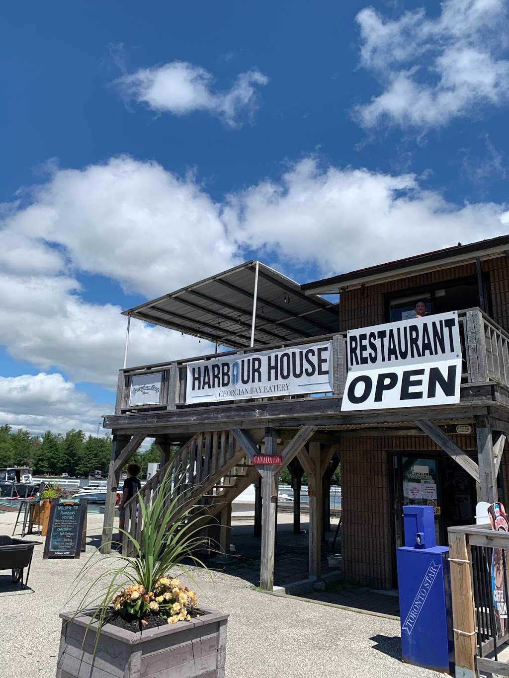 Harbour House Restaurant | 2754 Honey Harbour Rd, Georgian Bay, ON P0C, Canada | Phone: (705) 756-0330