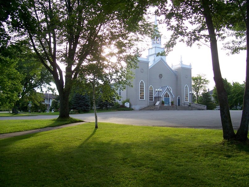 Church of Sainte-Hélène | 699 du Couvent, Sainte-Hélène-de-Kamouraska, QC G0L 3J0, Canada | Phone: (418) 492-2061