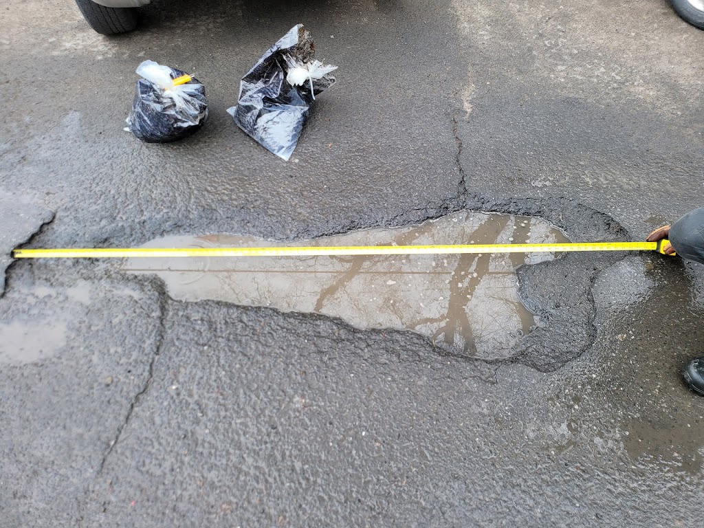 Potholes Expert | 1395 Mnt Chénier, Les Cèdres, QC J7T 1L9, Canada | Phone: (833) 782-9349