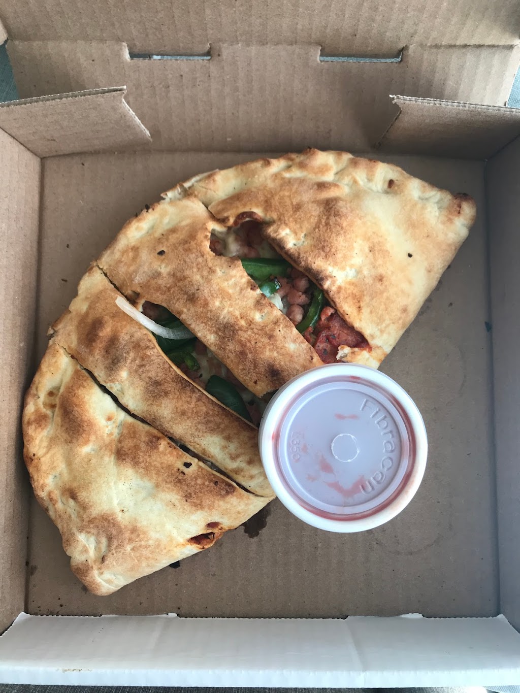 Divine Pizza Donair Shawarma | 2405 Fairview St, Burlington, ON L7R 2E3, Canada | Phone: (905) 633-8233
