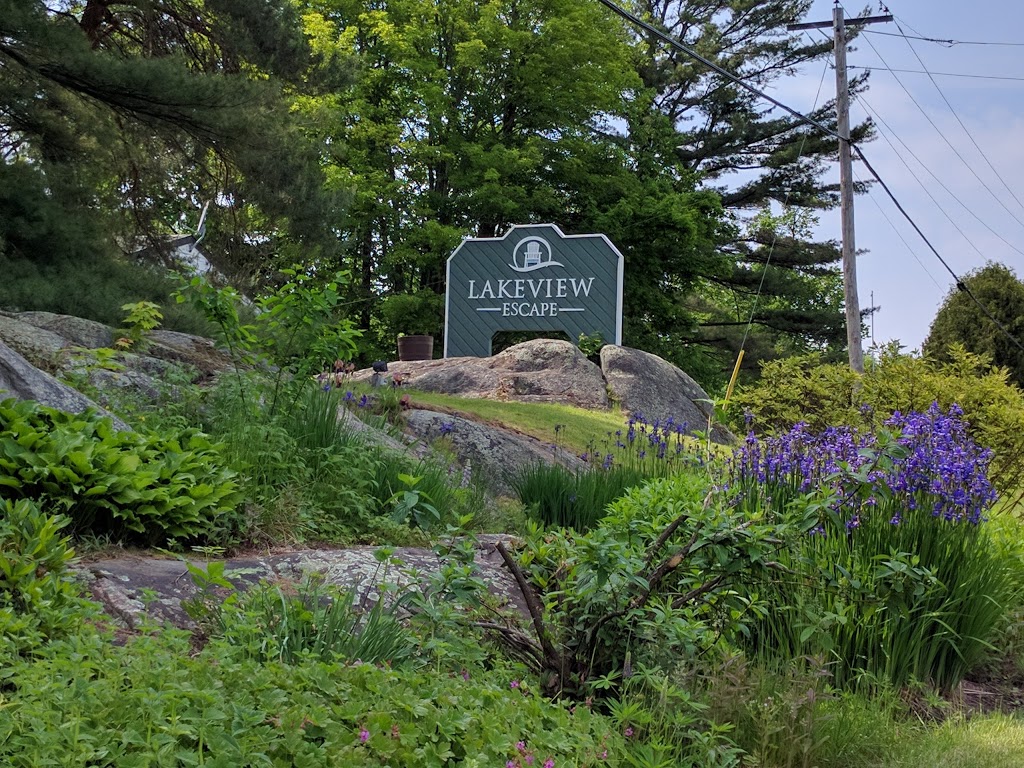 Lakeview Escape On Lake Muskoka | 1515 Hwy. 118 West / Frank Miller Memorial Route, Muskoka Lakes, ON P1L 1W8, Canada | Phone: (705) 645-8558