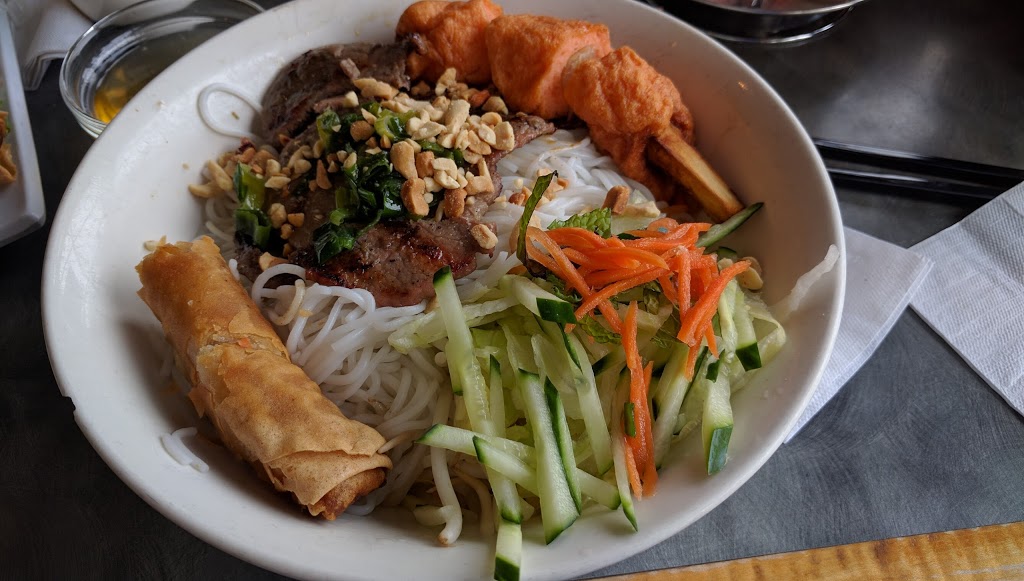 Pho Mi Viet Thai | 2354 Major MacKenzie Dr, Maple, ON L6A 1W2, Canada | Phone: (905) 417-5284