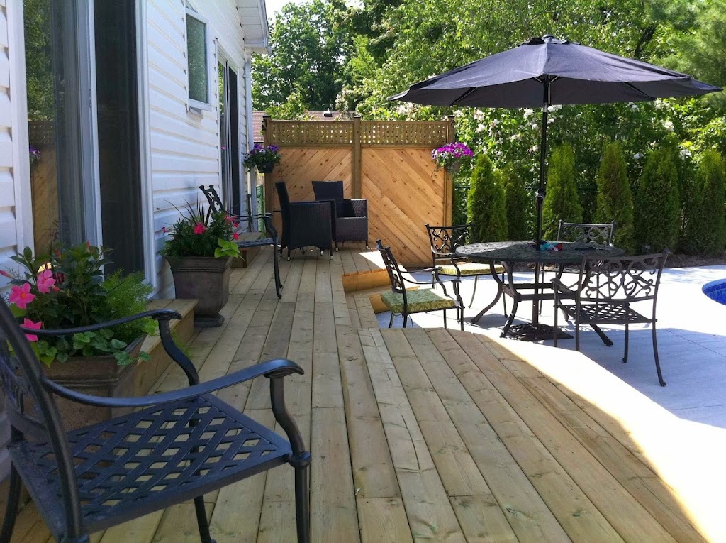 DECKS- McLaurin Design Build | 35 Thorncrest Rd, Barrie, ON L4N 3R1, Canada | Phone: (705) 790-6373