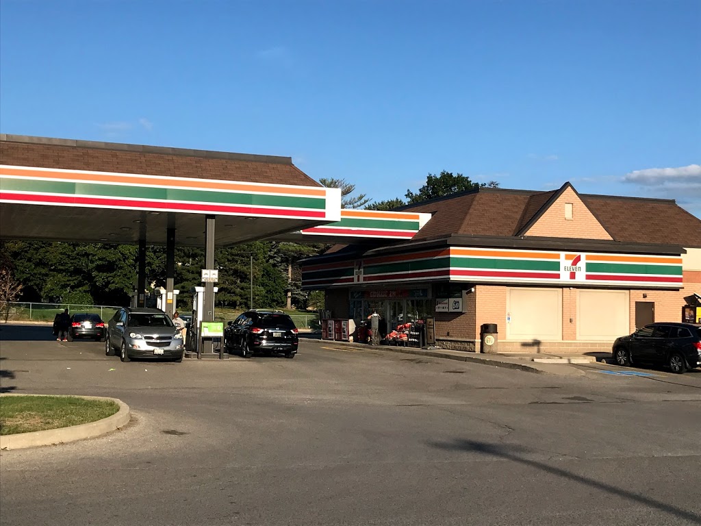 7-Eleven | 3711 Rutherford Rd, Woodbridge, ON L4L 1A6, Canada | Phone: (905) 264-1224