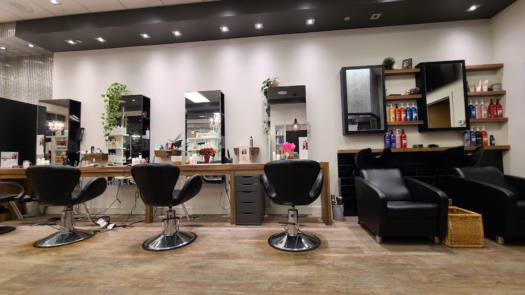 Clinique à Deux Cheveux | 880 Av. Taniata local 105, Saint-Jean-Chrysostome, QC G6Z 2E2, Canada | Phone: (418) 834-7888