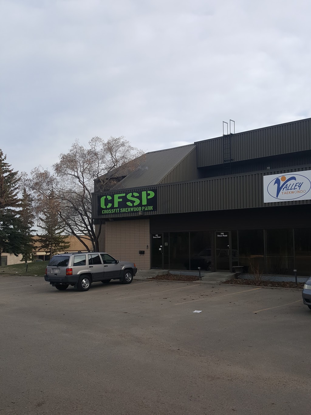 CrossFit Sherwood Park | 250 Sioux Rd, Sherwood Park, AB T8A 4E4, Canada | Phone: (780) 257-4827