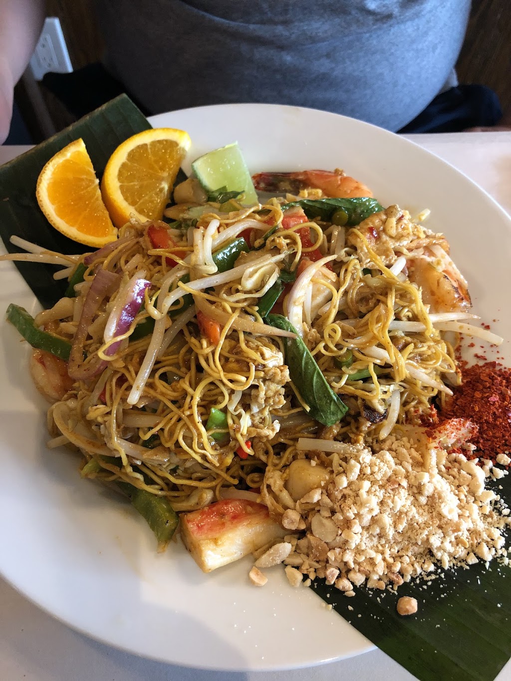 Phở Đông Gia Việt Thái Restaurant Halal | 256 Browns Line, Etobicoke, ON M8W 1X1, Canada | Phone: (647) 996-5744