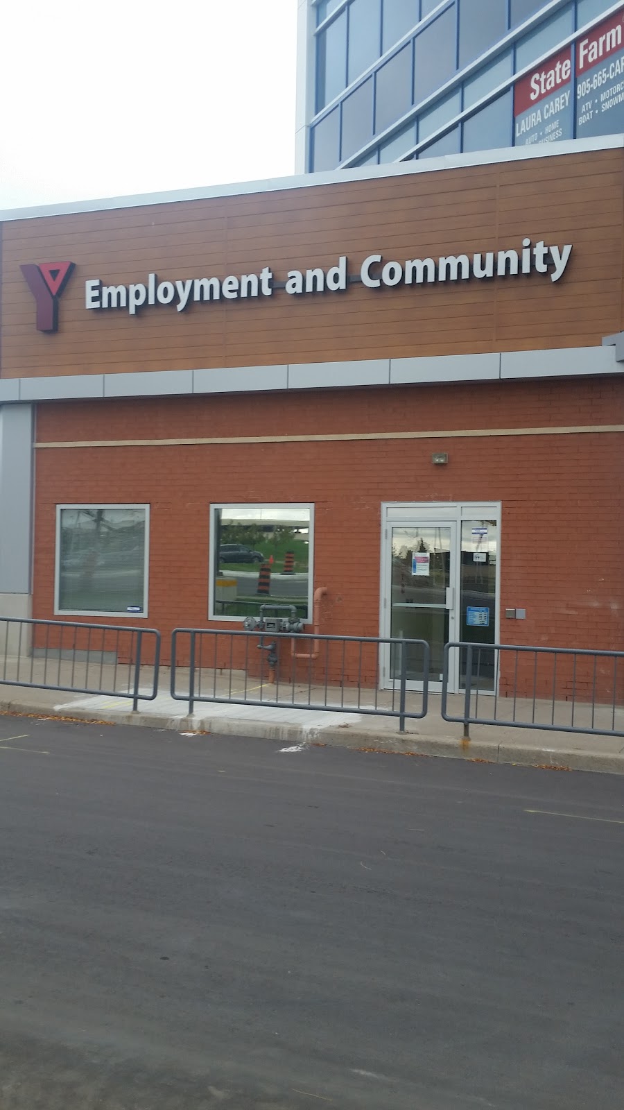 Whitby YMCA Employment and Community Services | 3000 Garden St, Whitby, ON L1R 2G6, Canada | Phone: (905) 668-0044