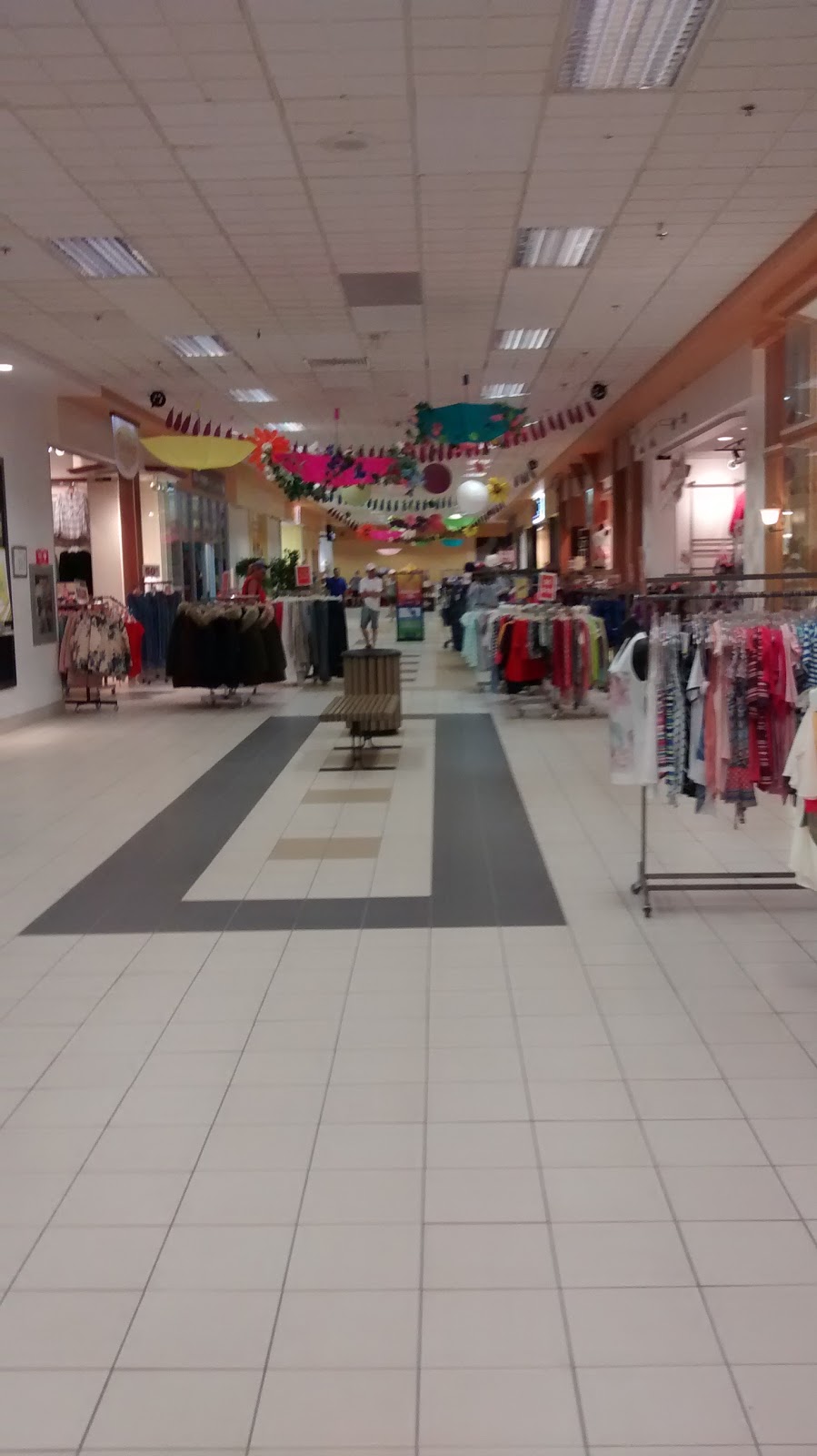 Les Galeries Montmagny | 101 Boulevard Taché O, Montmagny, QC G5V 3T8, Canada | Phone: (418) 248-4910