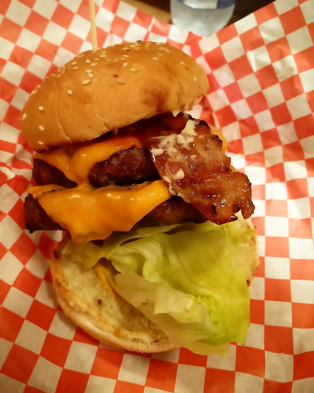 Great Burger Kitchen | 1056 Gerrard St E, Toronto, ON M4M 1Z8, Canada | Phone: (416) 778-0111